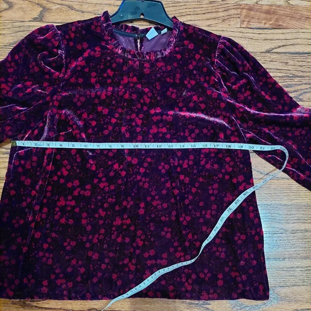 Gap Large Burgundy Floral Velvet Blouse with Button Tie at the back of the neck - Picture 5 of 11
